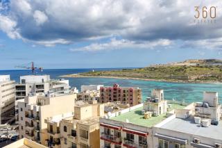 Beautiful 2BR Penthouse with Private Terrace & BBQ by 360 Estates - 0