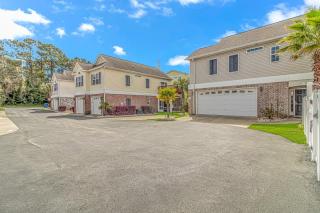Spacious 4 Bedroom House-2 Blocks From the Ocean-2185 Sanibel Court! - Myrtle Beach - 9
