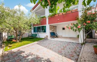 2 Bedroom Stunning Home In Desne - Desne - 3