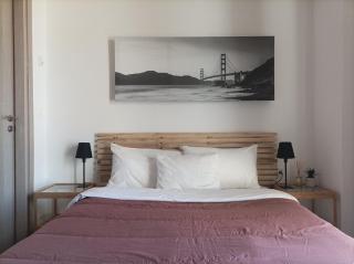 Myron Apartments - 0