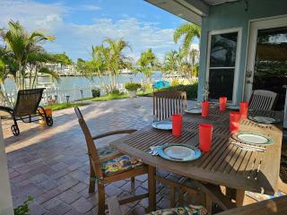 IRB SURF HOUSE Waterfront Oasis+ Sunshine +Fun Kayaks - Clearwater Beach - 9
