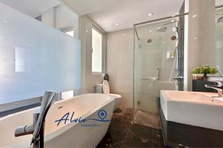 TheShore LUXURY 4+1BR Penthouse/8-12pax/Pool Table/DirectToMall/Jonker 10min - Malaca - 2