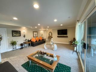 Khan’s Resort - Cobourg - 2