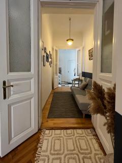 Rustic apartment in downtown of Budapest - Budapest - 5