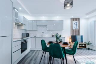 Heart of Didsbury Luxury 2 Bed Apartment by HASS HAUS - 5