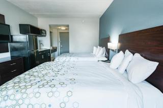 HomeTowne Studios by Red Roof San Antonio - SeaWorld Northwest - 8