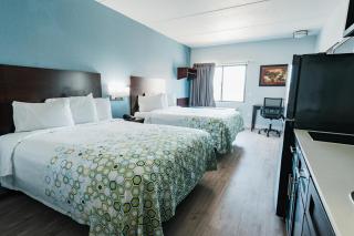 HomeTowne Studios by Red Roof San Antonio - SeaWorld Northwest - San Antonio - 9
