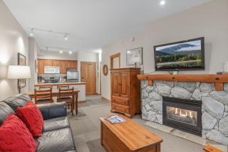 Lost Lake Lodge by Whistler Premier - Whistler - 1