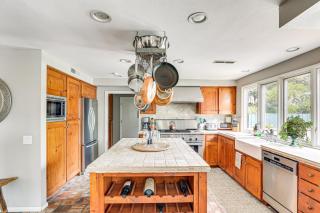 Escondido Home Private Pool, 2 Grills and Fire Pit! - 8