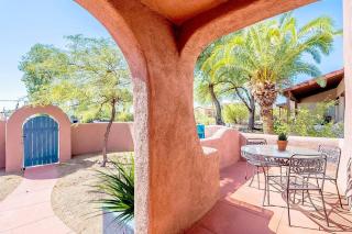 Historic 3BD 2BA Tucson Bungalow, Steps to UofA, Low Summer Rates! - Tucson - 2