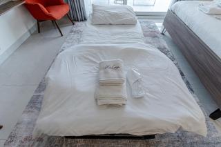 Spacious studio I City skyline view I Sleeps 3 - Dubai - 7