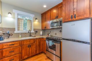 Cumberland Bungalow walking distance to downtown - Bend - 3