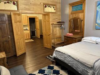 Downtown Apartment Del Norte Colorado Apartment B - 4