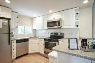 Stroll to Siesta Beach from Serene Condo + (bikes) - Siesta Key - 3
