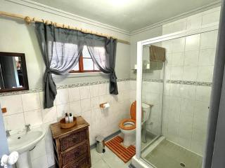 The Hedge at Dullstroom Cottage - 1