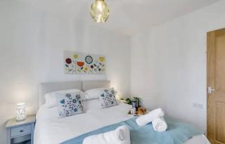 Cosy and Fresh Seaside Home - Parking - 4