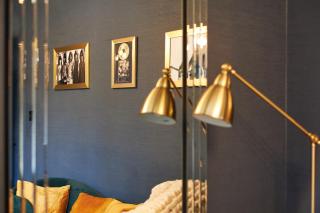 2 Bedroom Stylish Flat Central London - 3