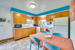 Birchwood Cottage with Red Cedar Lake Access! - Birchwood - 4