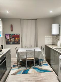 Lovely Double Bedroom - Liverpool - 9