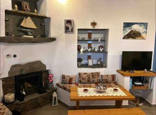 Diavrouxas House in Sifnos - 4