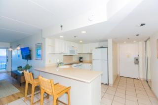 Ilikai Tower 1844 Yacht Harbor View 2BR - Honolulu - 1