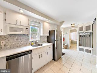 Beautiful Oceanside Unit In Beach Haven! - Beach Haven - 2