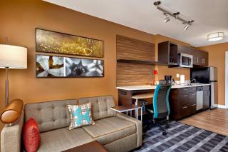 TownePlace Suites by Marriott Fort McMurray - 5