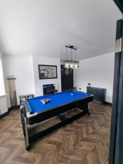 Cardiff city centre house - Sleeps 6 - 6