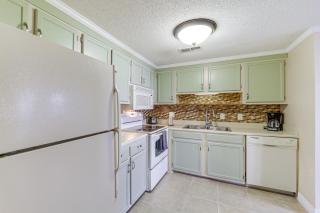 Sugar Mtn Resort On-Site Condo with Pool and Hot Tub - Sugar Mountain - 2