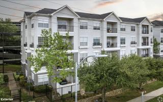 Hidden Gem at Med Center 2BR & 2BA Apartment - Houston - 3