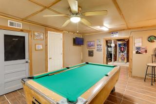 Historic Hardy Home with Game Room on Main Street - Hardy - 8