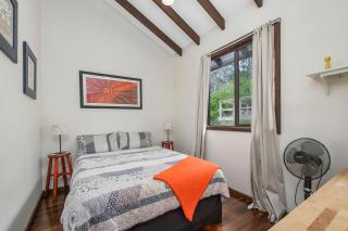 Barrels Beach House, 28 Dulconghi Street - Crescent Head - 3