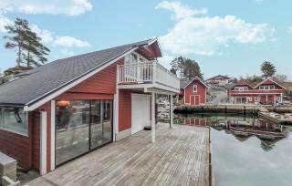 3 Bedroom Cozy Home In Lepsøy - Lepsøy - 9