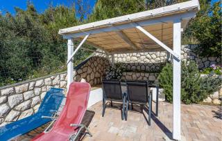 Lovely Apartment In Banjol With Wifi - 1