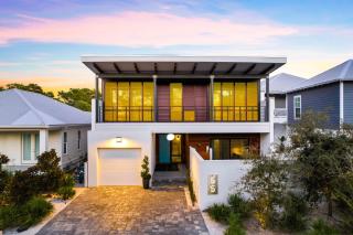 NEW Listing! 4 BR/ 3.5 BA, SLEEPS 10, HEATED SALT WATER POOL - Seagrove Beach - 8