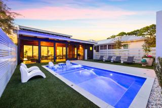 NEW Listing! 4 BR/ 3.5 BA, SLEEPS 10, HEATED SALT WATER POOL - Seagrove Beach - 7