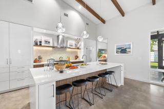 NEW Listing! 4 BR/ 3.5 BA, SLEEPS 10, HEATED SALT WATER POOL - Seagrove Beach - 3