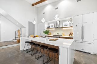 NEW Listing! 4 BR/ 3.5 BA, SLEEPS 10, HEATED SALT WATER POOL - Seagrove Beach - 1