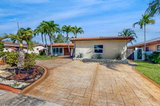The Palm Villa - Hollywood - 7