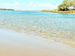 Seashells Pottsville Walk to Beach, Lagoon, Cafes - 9