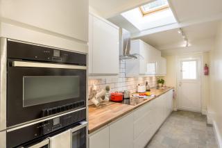 Maelfa Crannog Isaf Llangrannog - 7