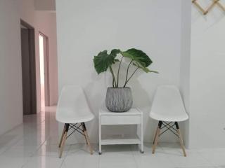 EM Qamar Guest House - Kampong Bugis - 6