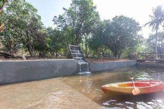 StayVista's Santoni Farms - Riverside Bliss with Pool, Orchard & Activities - Karjat - 7