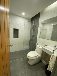 8 Hotel & cafe - Bangkok - 3