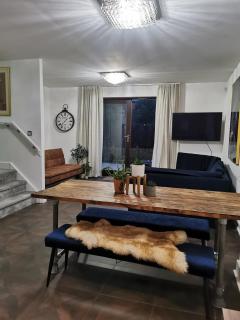Riverside Cockatoo's Cottage Charming 3 Bed Retreat for up to 10 Guests - Stockton-on-Tees - 0