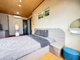 Villa Phố Biển view biển Phú Quý - 2