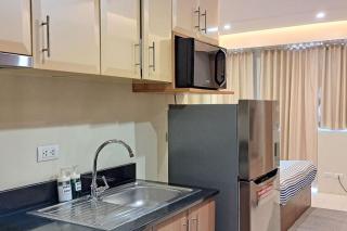 Cozy Condo near NAIA T3 @ Palm tree villa - Manila - 4