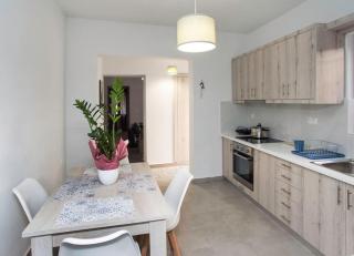 Kalliston City House with a Yard - Chania - 9