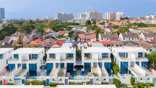 YiZen VIP Luxury Palm Springs Villa in Pattaya - Pattaya Sud - 3