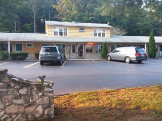 FairBridge Inn Express Milford - Milford - 3